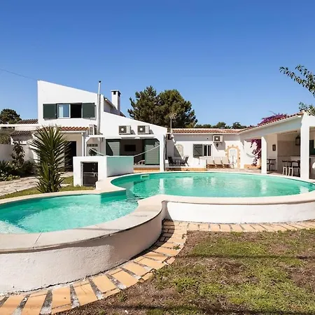 Aroeiramir With Private Pool And Villa