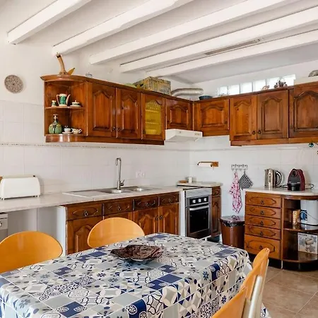 Aroeiramir With Private Pool And Aroeira (Setubal)