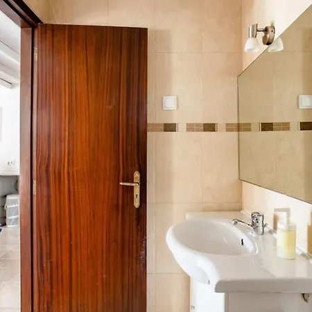 Villa Aroeiramir With Private Pool And Aroeira (Setubal)